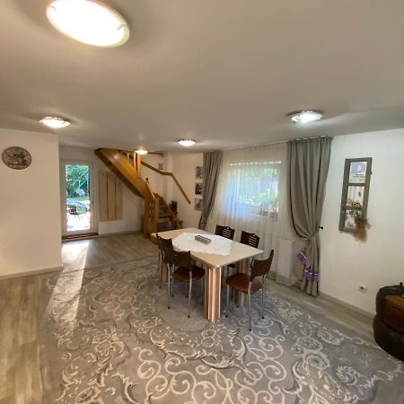 Отель Casa Lucky Рышнов Экстерьер фото