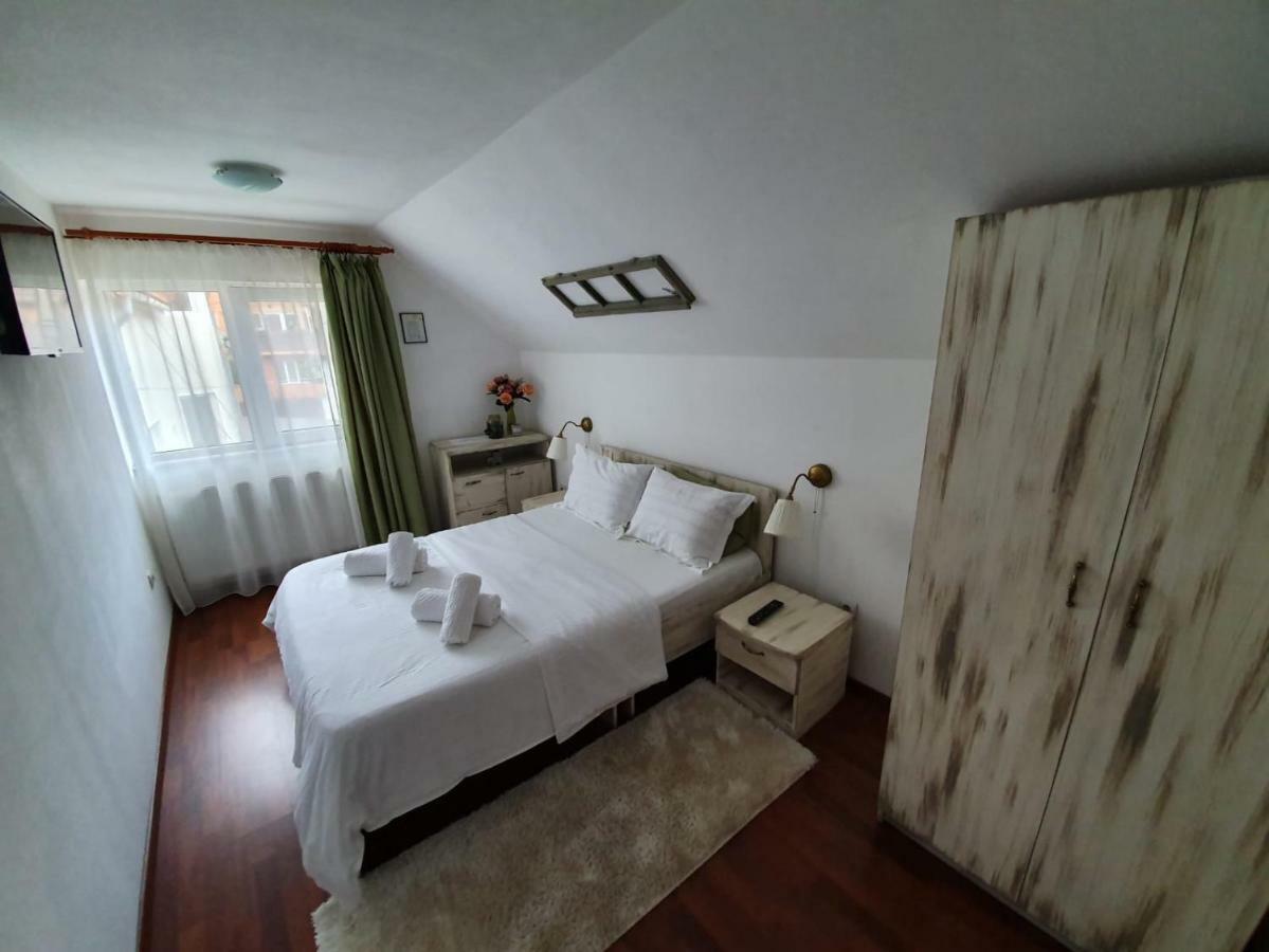 Отель Casa Lucky Рышнов Экстерьер фото